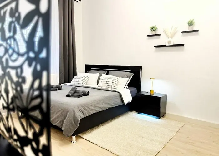Holidayhome Apartments I Spacious Private Room In Heart Of Berlin
