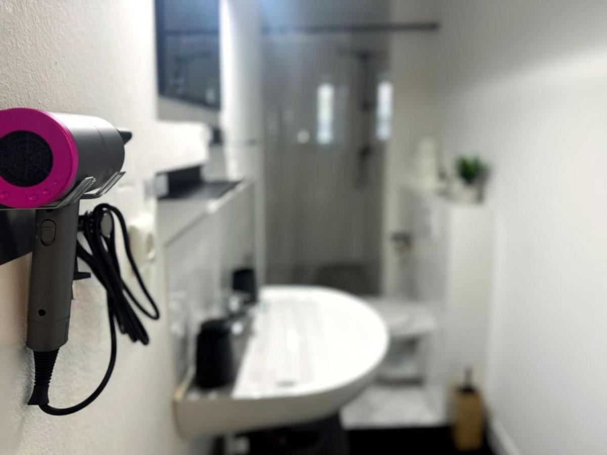 I Spacious Private In Heart Of Appartement *