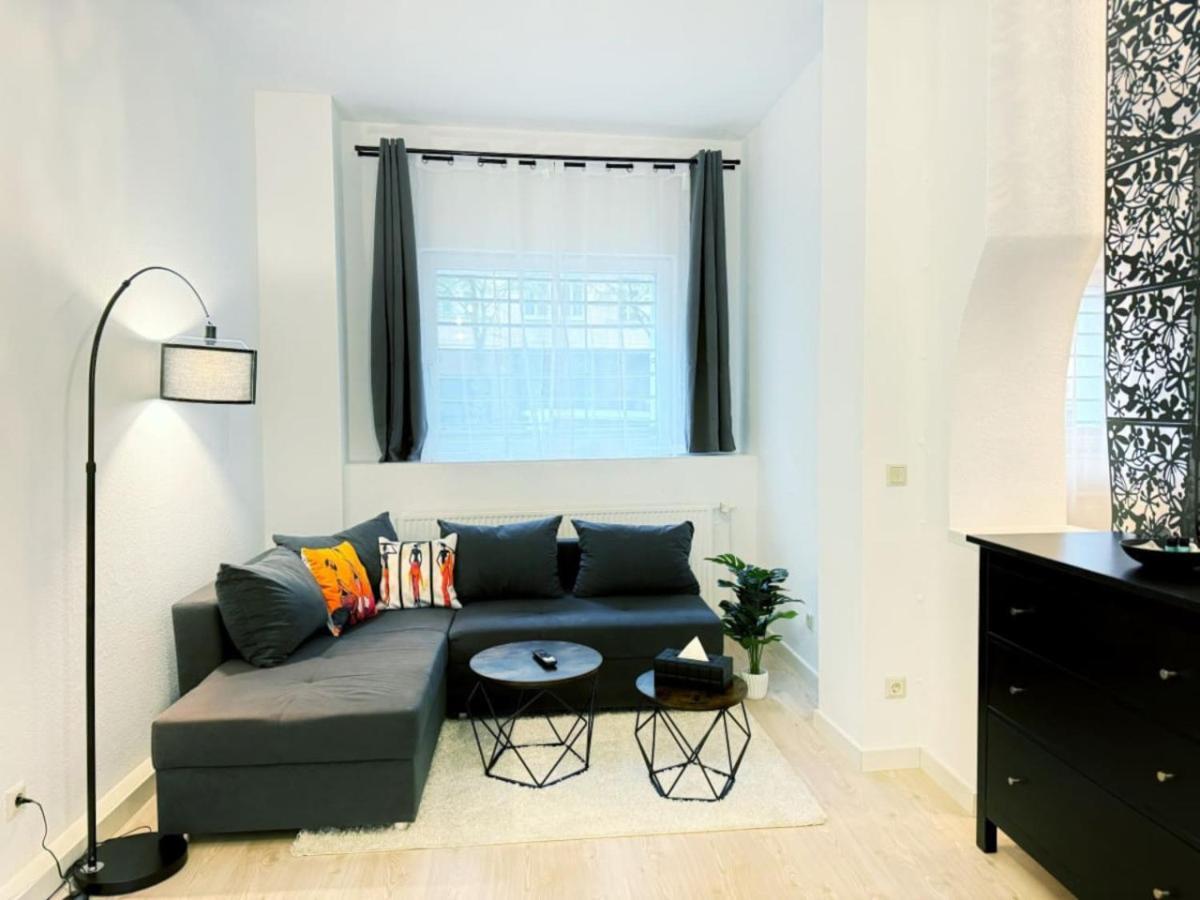 I Spacious Private In Heart Of *