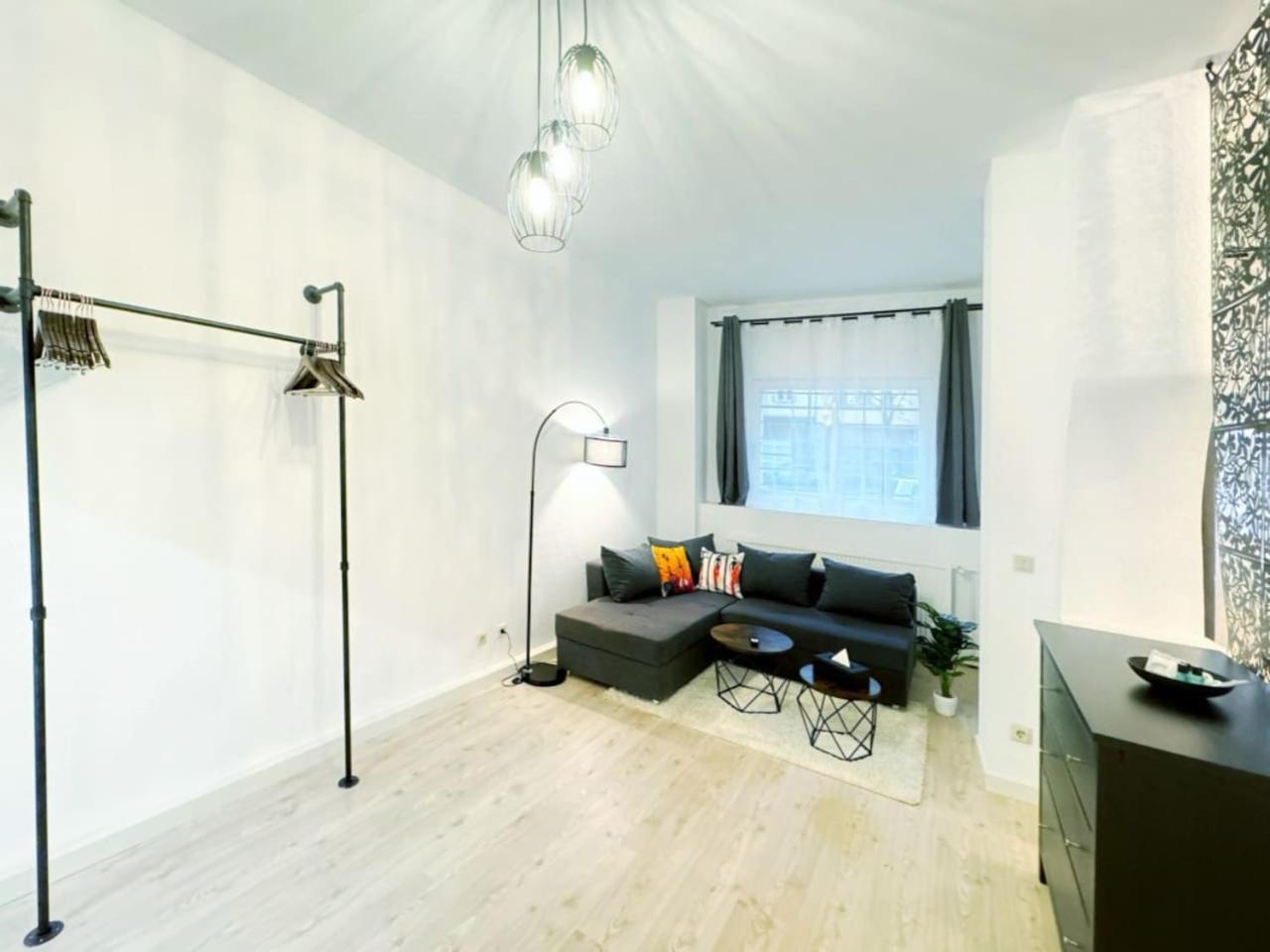 I Spacious Private In Heart Of Appartement *