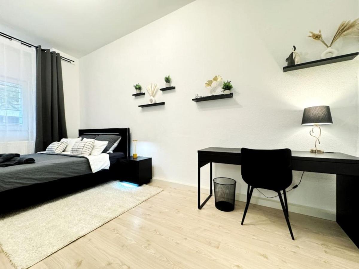 I Spacious Private In Heart Of Appartement